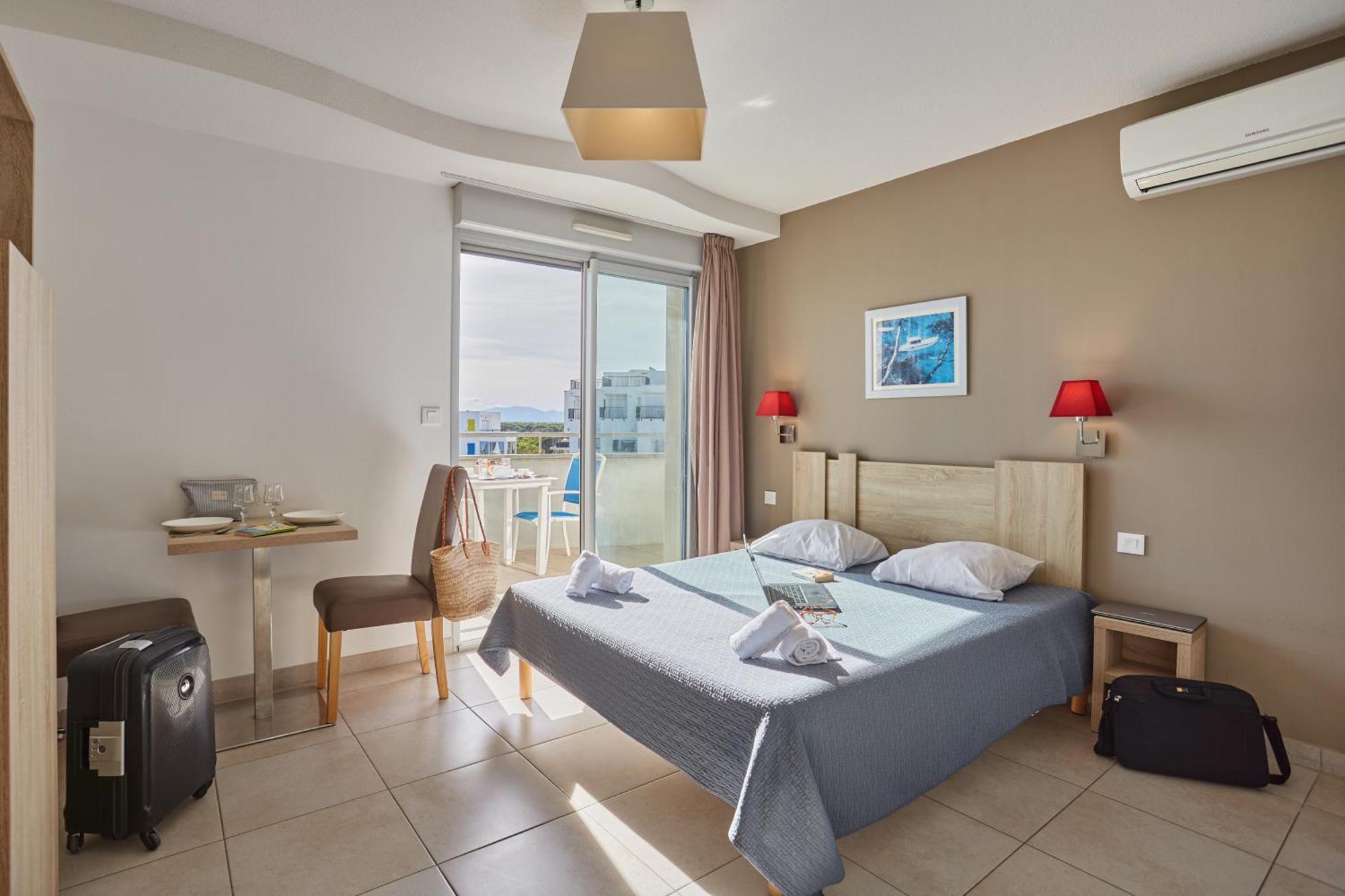 Residence Odalys Le Lotus Blanc 르발카레스 외부 사진